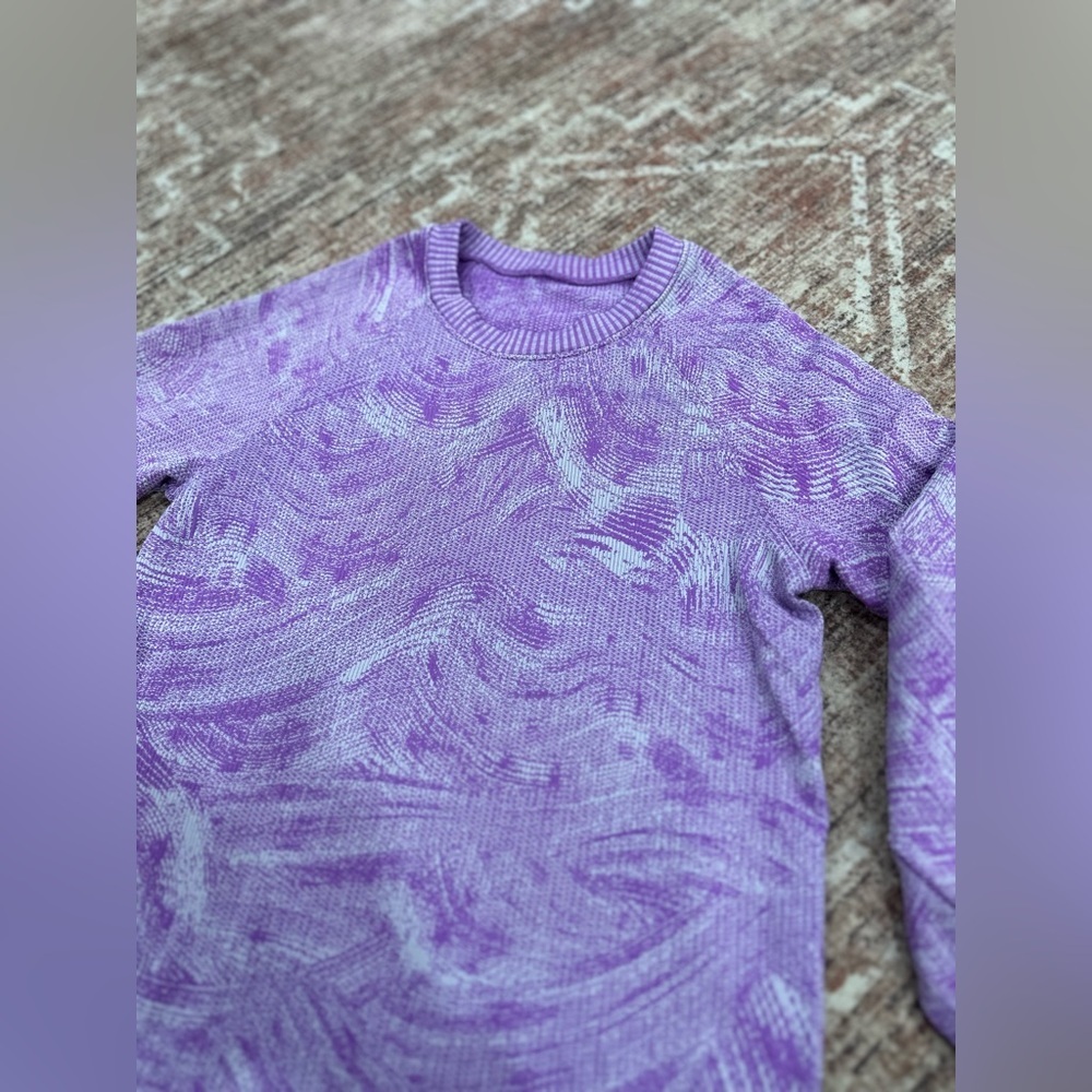 Lululemon Women Size 2 Long Sleeve Rest Less Pullover Purple Thumb Loop Lavender - Picture 4 of 9